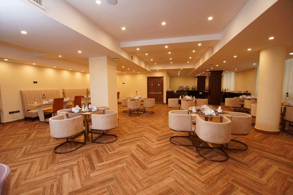 Best Western Premier Dynasty Addis Abeba Restaurant bilde